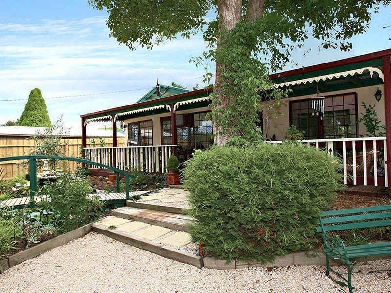 50 First Avenue, Rosebud VIC 3939