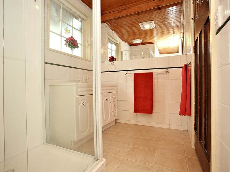 50 First Avenue, Rosebud VIC 3939