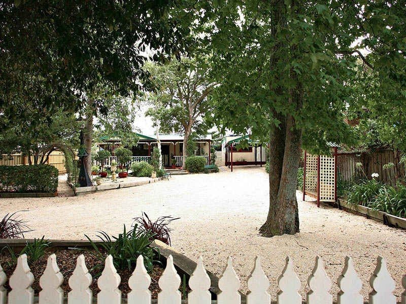 50 First Avenue, Rosebud VIC 3939