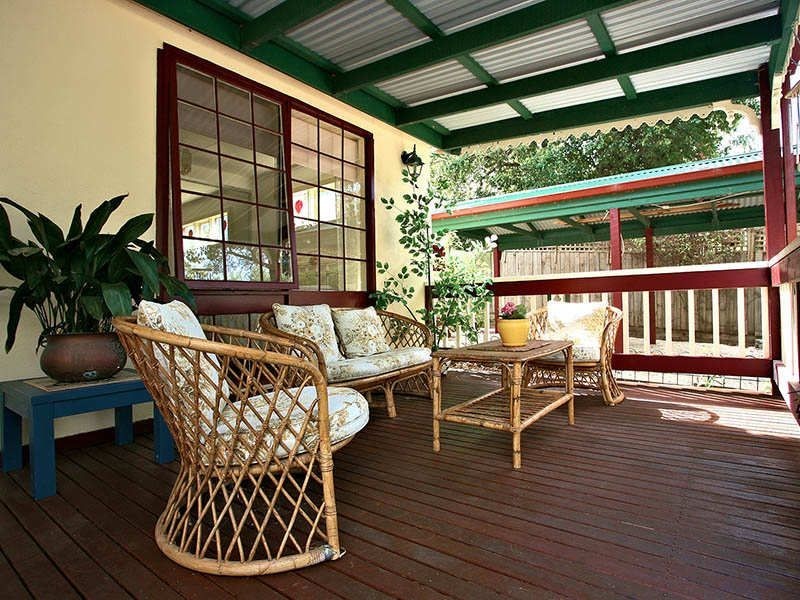 50 First Avenue, Rosebud VIC 3939