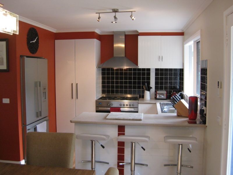 4 Warrain Ave, Rosebud VIC 3939