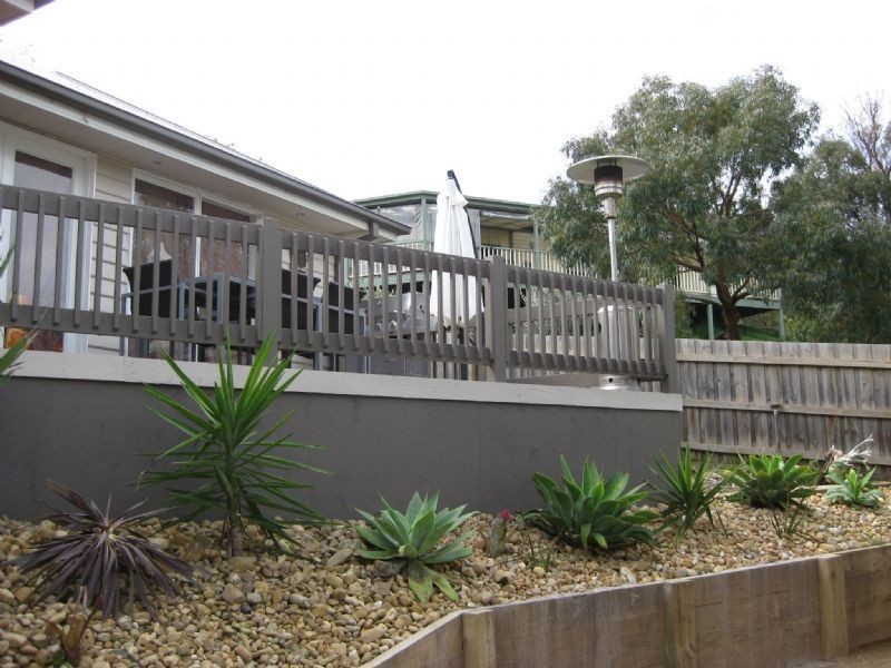 4 Warrain Ave, Rosebud VIC 3939