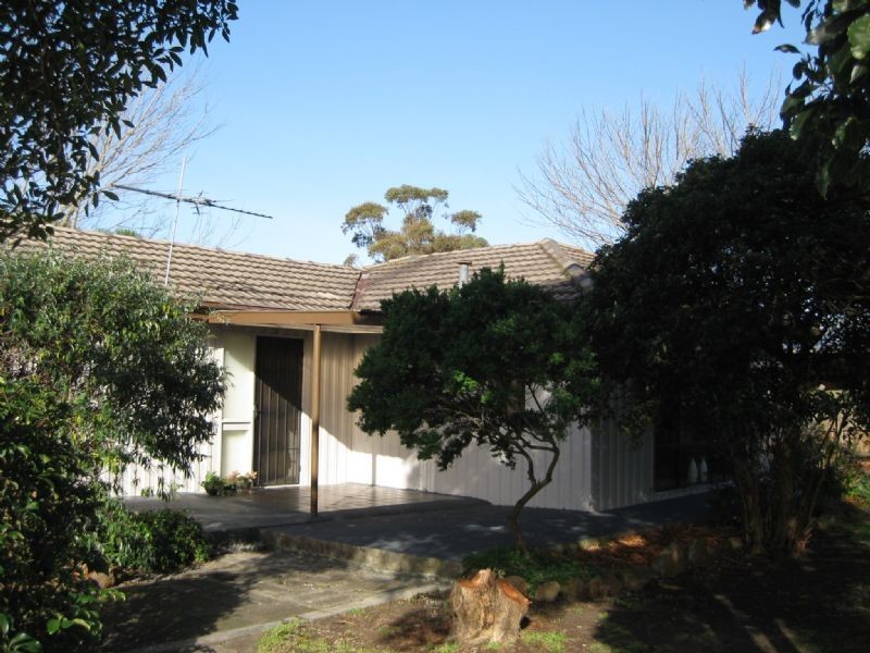 15 Tarwarri Avenue, Rosebud VIC 3939