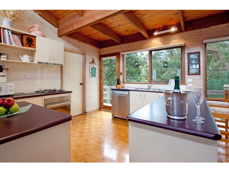 23 Carrathool Avenue, Rosebud VIC 3939