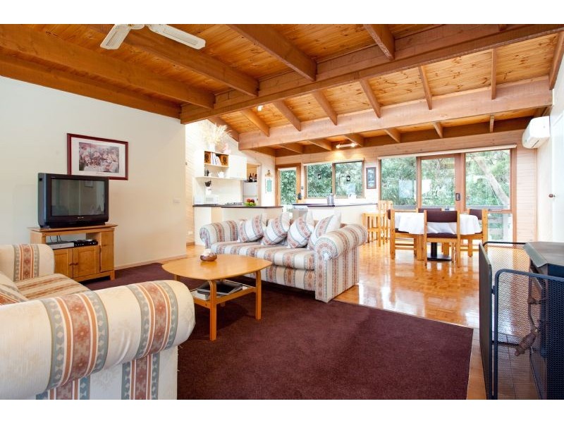 23 Carrathool Avenue, Rosebud VIC 3939