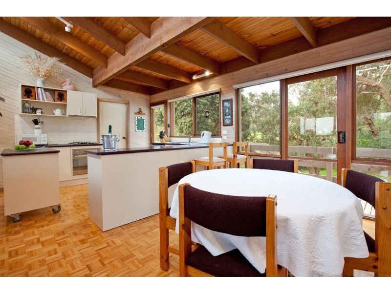 23 Carrathool Avenue, Rosebud VIC 3939