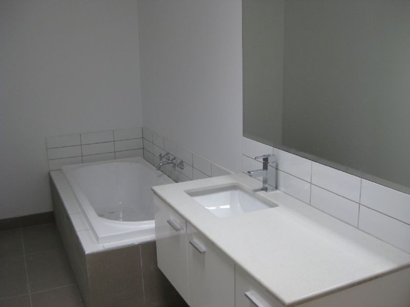 4 Walpole, Rosebud VIC 3939