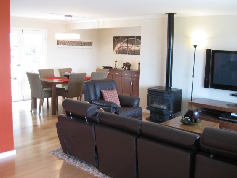 4 Warrain Avenue, Rosebud VIC 3939