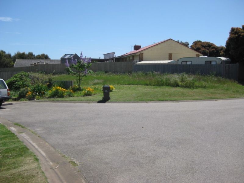 2 Egret Court, Rosebud West VIC 3940