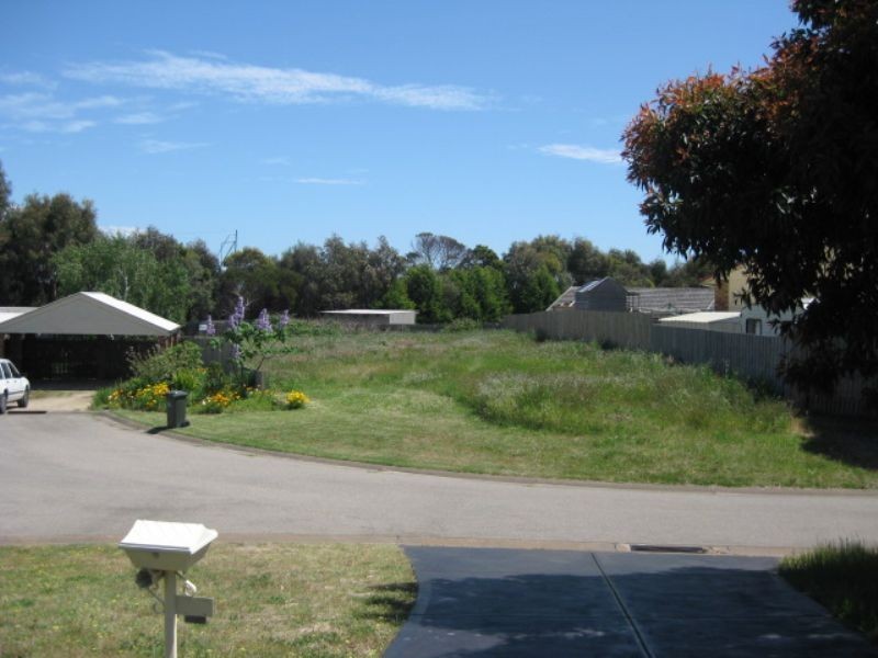 2 Egret Court, Rosebud West VIC 3940