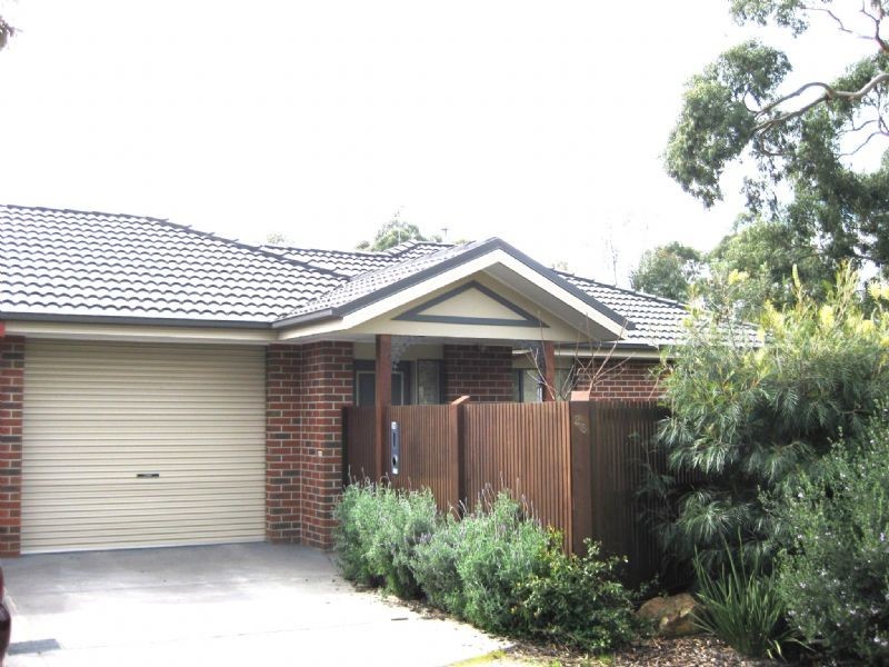 28 Leura Crescent, Rosebud VIC 3939