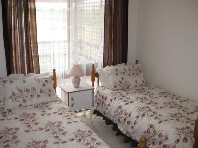 160 Eighth Avenue, Rosebud VIC 3939