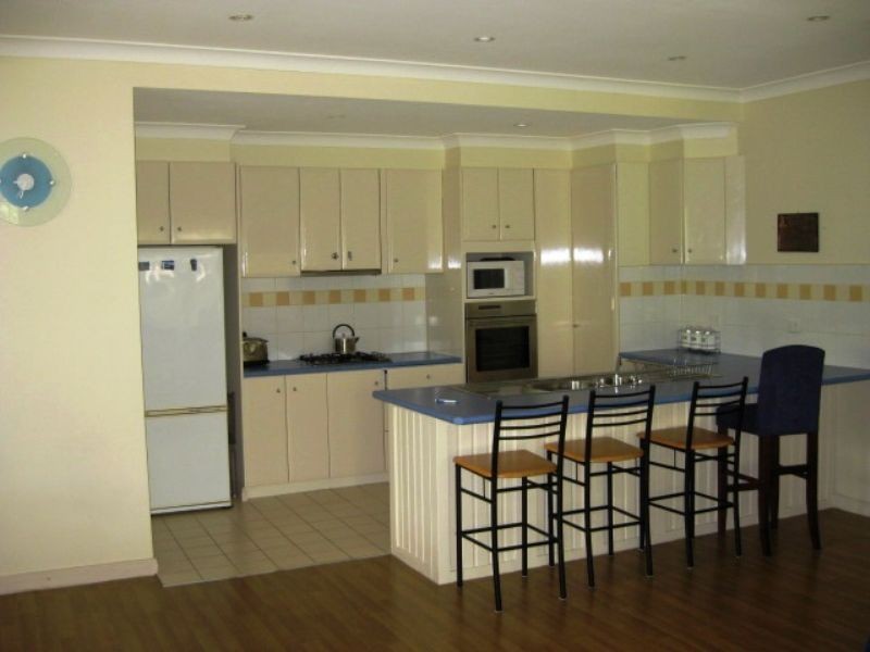 62 Florence Avenue, Rosebud West VIC 3940