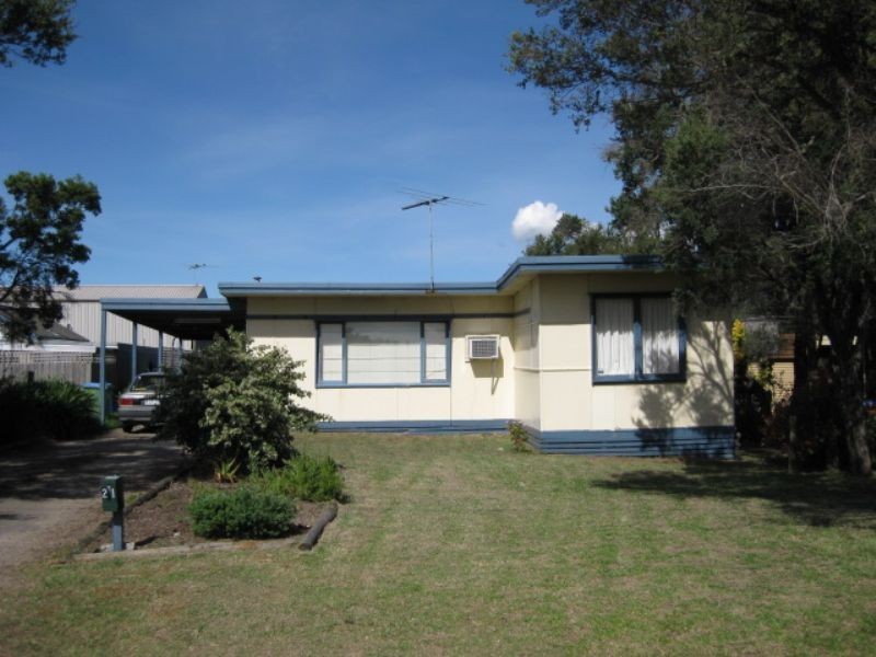21 Staughton Avenue, Rosebud West VIC 3940