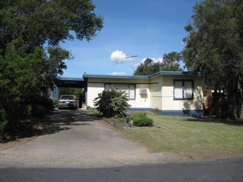 21 Staughton Avenue, Rosebud West VIC 3940