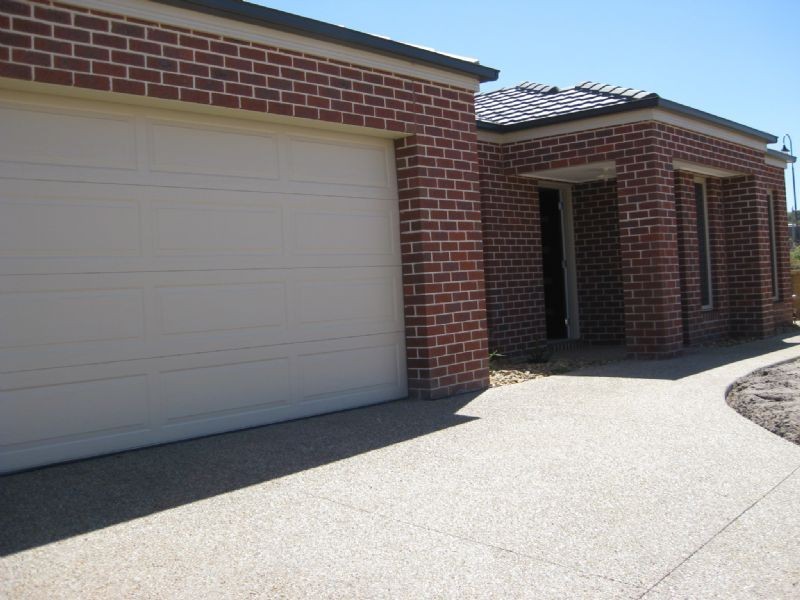 3 Crestwood Drive, Rosebud VIC 3939
