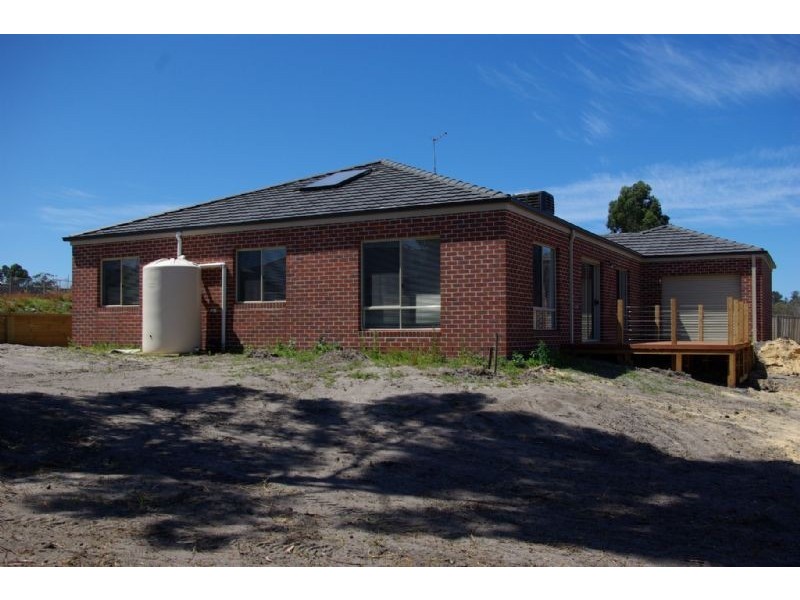 3 Crestwood Drive, Rosebud VIC 3939