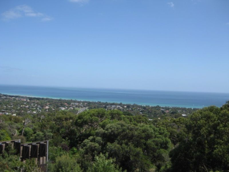 12 Somers Avenue, Mccrae VIC 3938