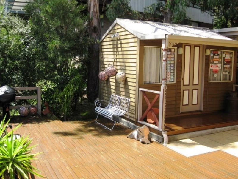 12 Somers Avenue, Mccrae VIC 3938