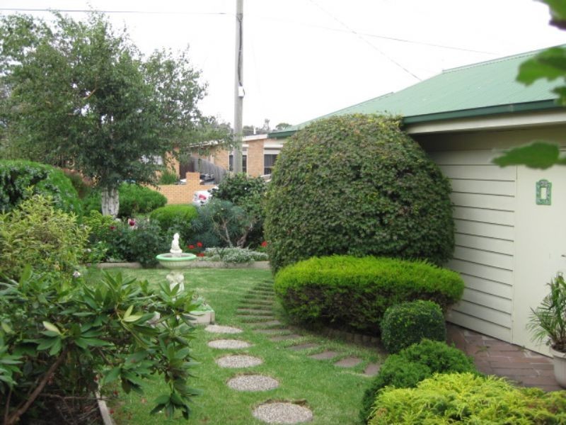 104 Second Avenue, Rosebud VIC 3939