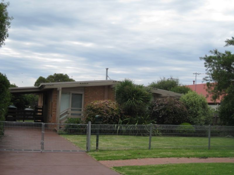 60 Banksia Place, Rosebud VIC 3939