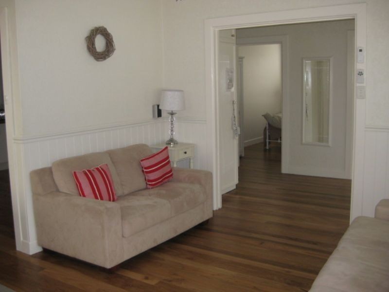 9 Florence Avenue, Rosebud West VIC 3940