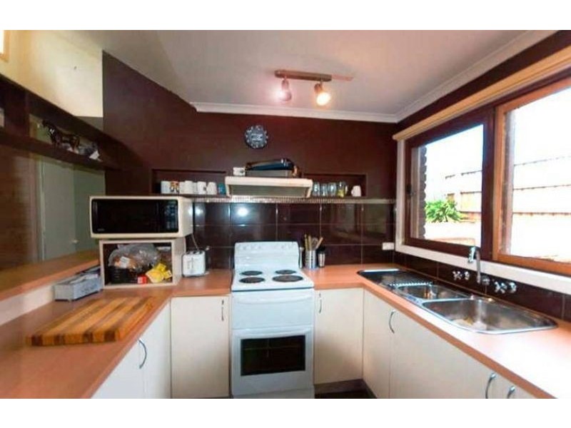 1A Coleman Crescent, Rosebud West VIC 3940