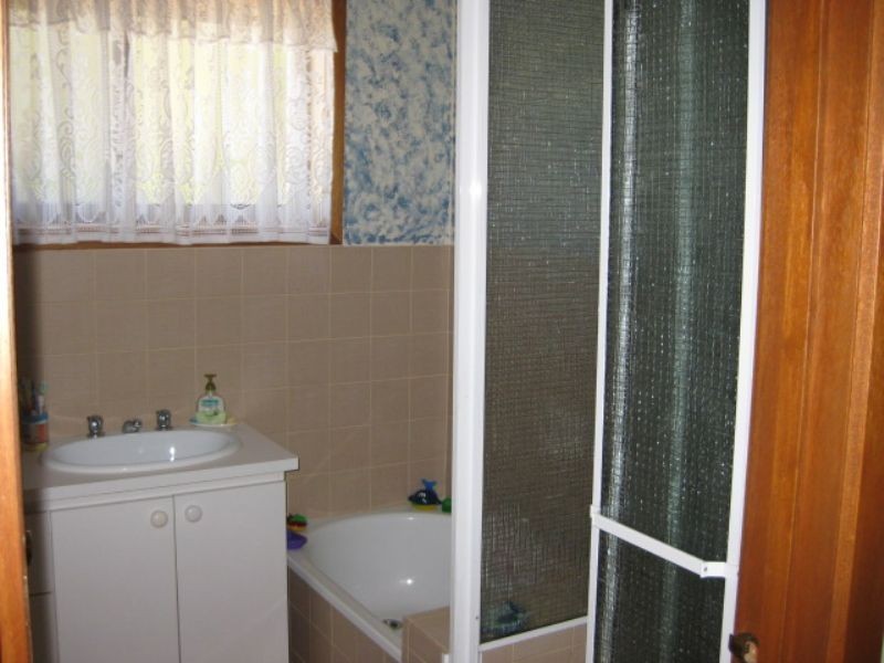 4 Roblyn Crescent, Tootgarook VIC 3941