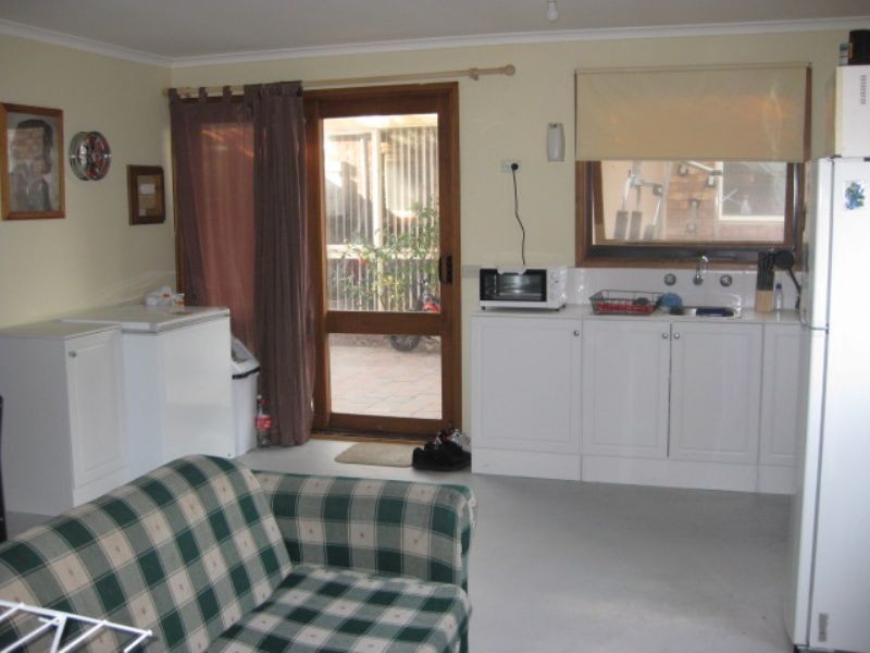 11 Howqua Drive, Rosebud West VIC 3940