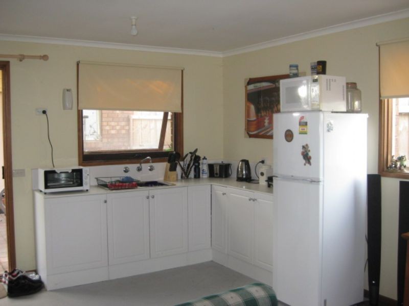 11 Howqua Drive, Rosebud West VIC 3940