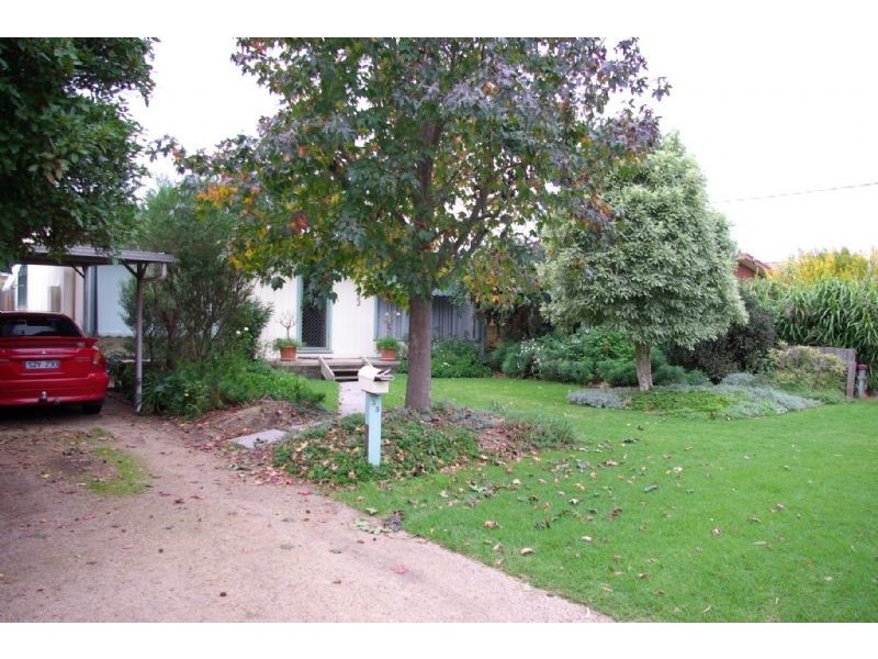 33 Martin Street, Rosebud VIC 3939