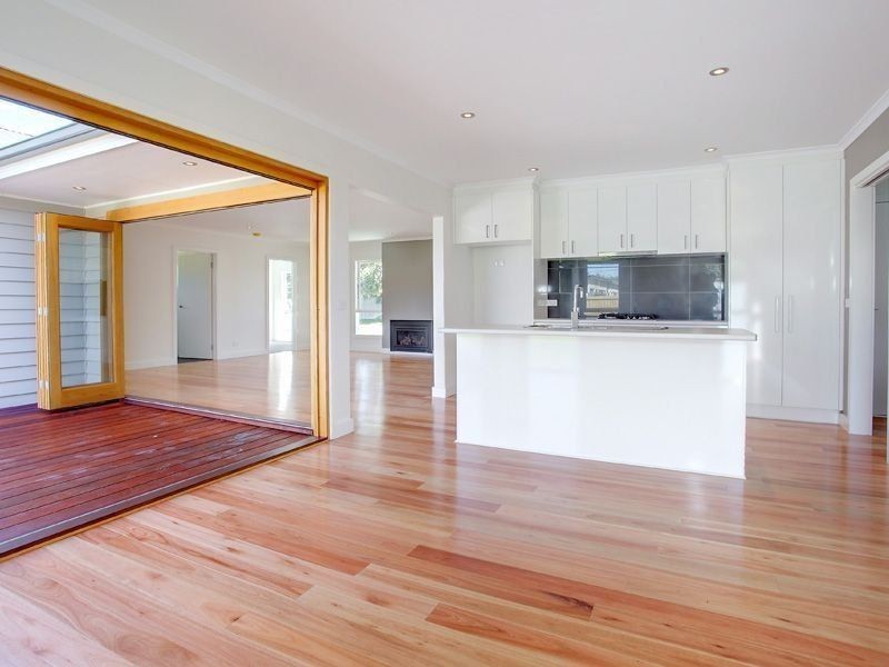 13 The Avenue, Rosebud West VIC 3940