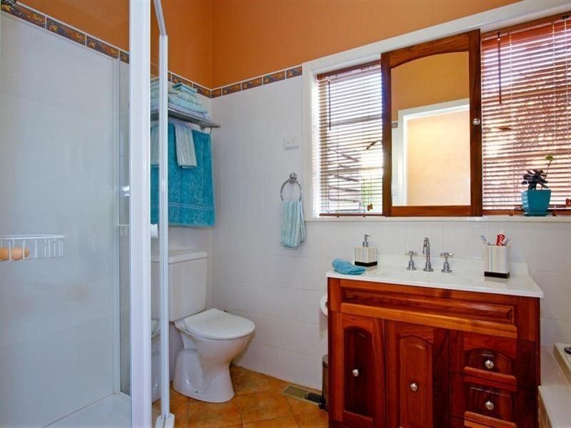 4 Coorabong Avenue, Rosebud VIC 3939