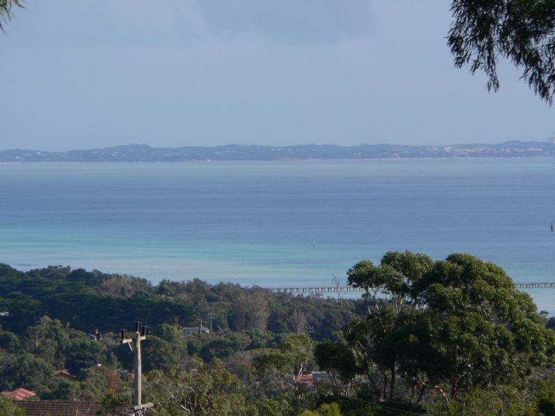 13 Bowen Street, Mccrae VIC 3938