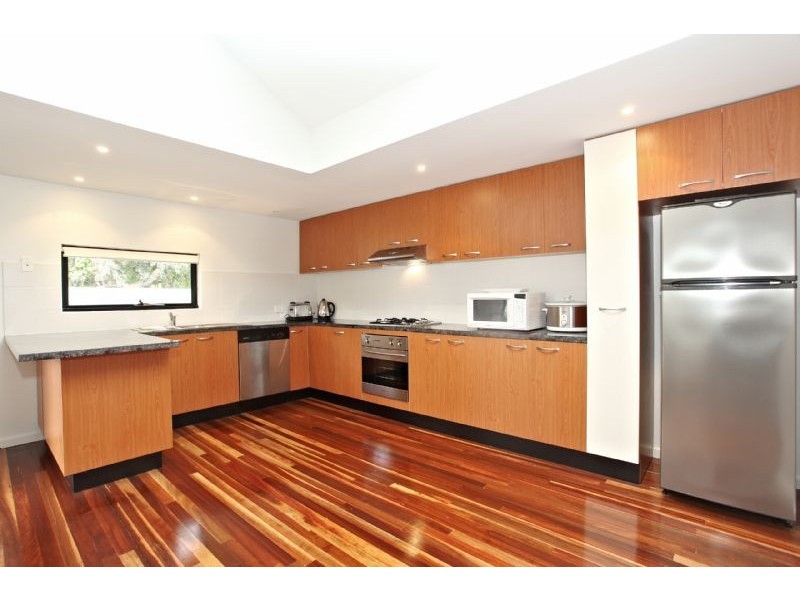 2/16 Teal Street, Rosebud West VIC 3940