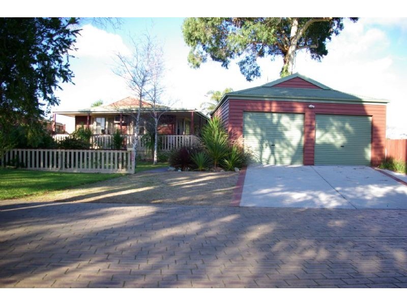 63 Sunningdale Road, Rosebud VIC 3939