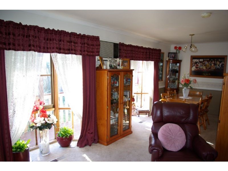 63 Sunningdale Road, Rosebud VIC 3939