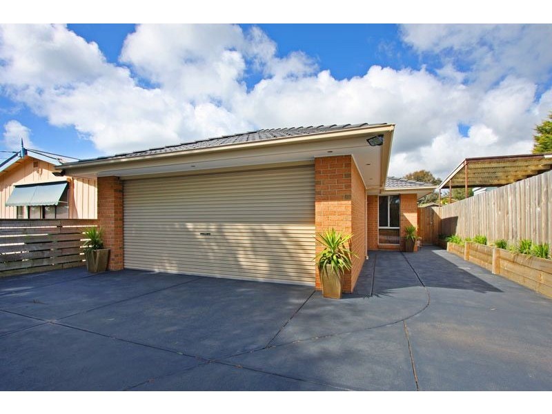 125 First Avenue, Rosebud VIC 3939