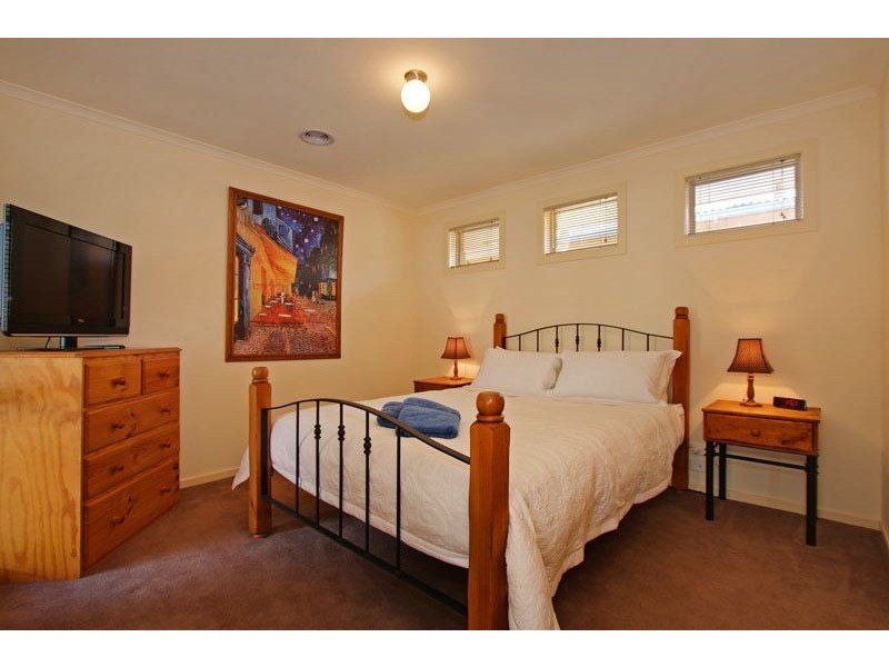 125 First Avenue, Rosebud VIC 3939