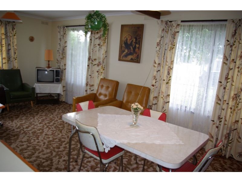 14 Third Avenue, Rosebud VIC 3939