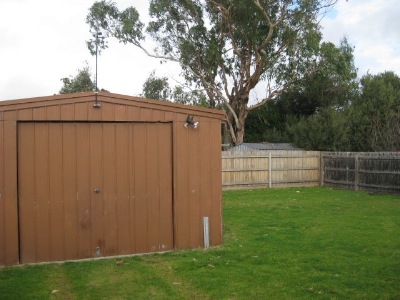13 Sundew Avenue, Rosebud West VIC 3940