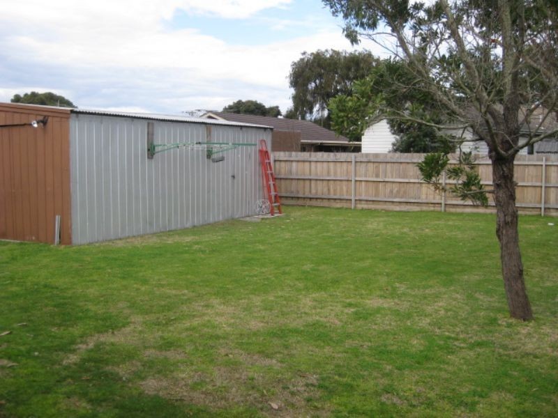 13 Sundew Avenue, Rosebud West VIC 3940