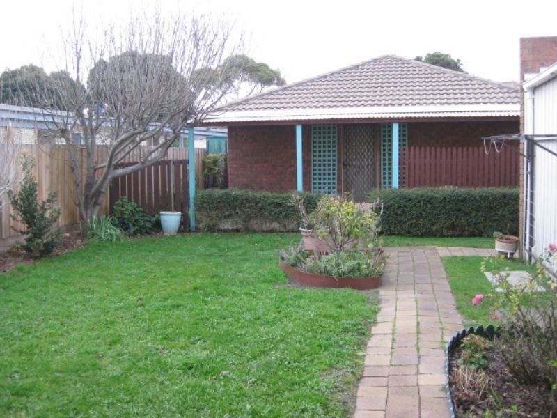 95 Cootamundra Avenue, Rosebud West VIC 3940