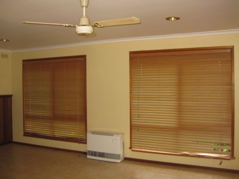 61 Fifth Avenue, Rosebud VIC 3939