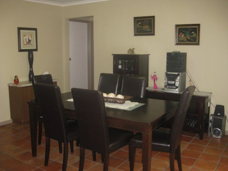 27 Johnson Street, Rosebud West VIC 3940