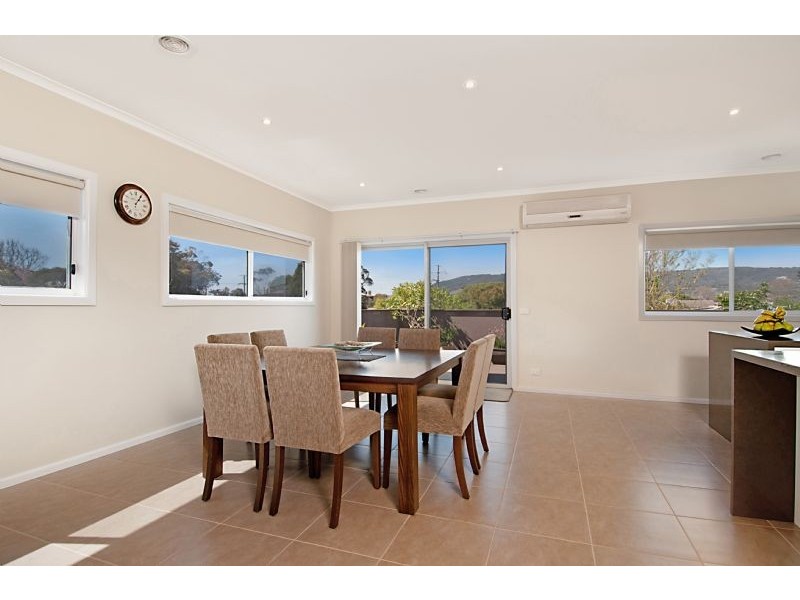 83 Ninth Avenue, Rosebud VIC 3939