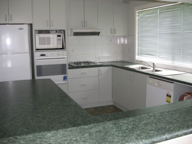 9 Thomas Street, Rosebud VIC 3939