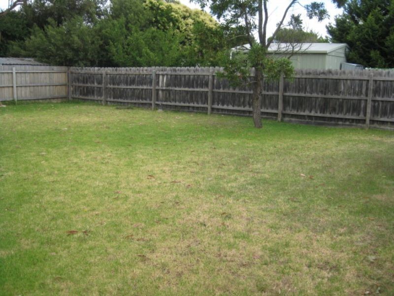 13 Sundew Avenue, Rosebud West VIC 3940