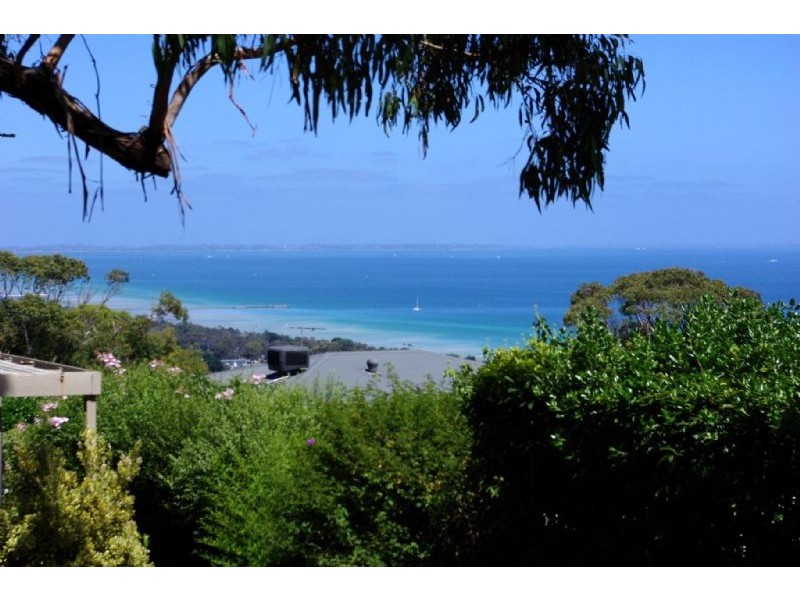 2 Parkes Street, Mccrae VIC 3938