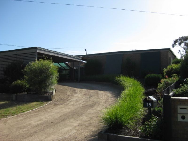 15 Lyndon Drive, Rosebud VIC 3939